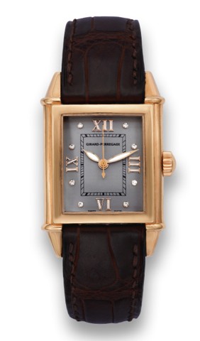 GIRARD-PERREGAUX REF. 2573 VINTAGE 1945.PINK GOLD.Girard-Perregaux, La Chaux-de-Fonds, Vintage 1945, No. 29.Ref. 2573. Made in the 2000s..Fine, square and curved, self-winding, water-resistant, 18K.pink gold wristwatch with an 18K pink gold Girard-Perrega