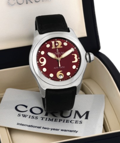 CORUM REF. 82.150.20 STEEL BUBBLE.AUTOMATIC DATE.Corum, Bubble Automatic, case No. 772687.Ref. 82.150.20. Made in 2004..Fine and unusual, large and curved, center seconds, selfwinding.water resistant, stainless steel wristwatch with date.thick domed cryst