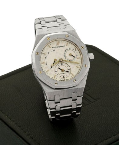 AUDEMARS PIGUET, REF. 25730ST. ROYAL OAK.DUAL-TIME.Audemars Piguet, Royal Oak Dual- Time Automatic.No. 446, case No. D36412, Ref. 25730ST. Made circa 2002..Very fine, octagonal, two time zone, self-winding, water.resistant, stainless steel wristwatch with