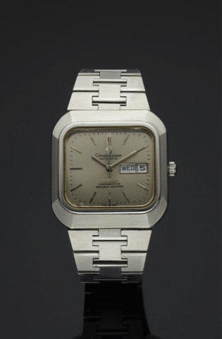 OMEGA REF. 168.0063 CONSTELLATION DAY-DATE.STEEL.Omega, Constellation, Automatic, Chronometer Officially.Certified, Ref. 168.0063. Made in the 1980's..Very fine and rare, cushion-shaped, center seconds.self-winding, water-resistant, stainless steel chrono