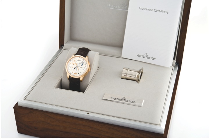 JAEGER-LECOULTRE, REF 600.0.28s, DUOMÈTRE CHRONOGRAPHE PINk GOLD.This is the first.example of the.Duometre in pink.gold to appear at.auction at Antiquorum..Jaeger-LeCoultre, Duomètre à Chronographe, case No..2460359, Ref 600.2.28s. Made in a limited editi