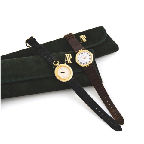 AUDEMARS PIGUET, a pa ir of two wr istwatche s circa 1990..Audemars Piguet, Geneve, case No. B 12916, Ref. 5896. Made in the 1980’s..Fine, 18k yellow gold wristwatch with an 18k yellow gold Audemars Piguet.buckle. Accomapnied by a fitted box.