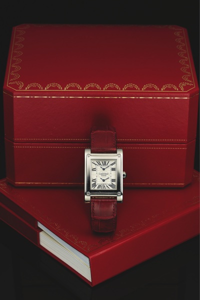 CARTIER REF. 2552 TANK A VIS TWO TIME ZONE WHITE GOLD.Cartier Paris, Tank Two Time Zone, No. 068 MG.Ref. 2552. Made in 2006..Very fine and unusual, rectangular, two time zone in one.movement, with one-hour increment adjustment system.for the se
