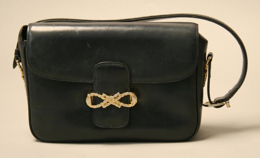 CELINE CELINE Sac vintage en box bleu marine - vente aux enchères 03/10/2012