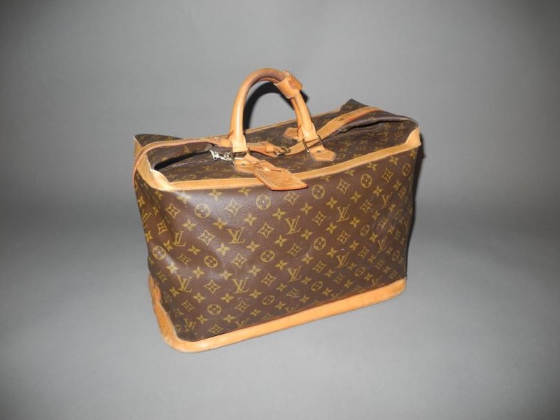 LOUIS VUITTON Louis VUITTON Sac CRUISER Toile Monogram, parements en cuir naturel, - vente aux enchères 27/03/2013