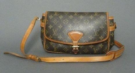LOUIS VUITTON Louis VUITTON Sac Sologne Toile Monogram, bandoulière ajustable en cuir, - vente aux enchères 27/03/2013