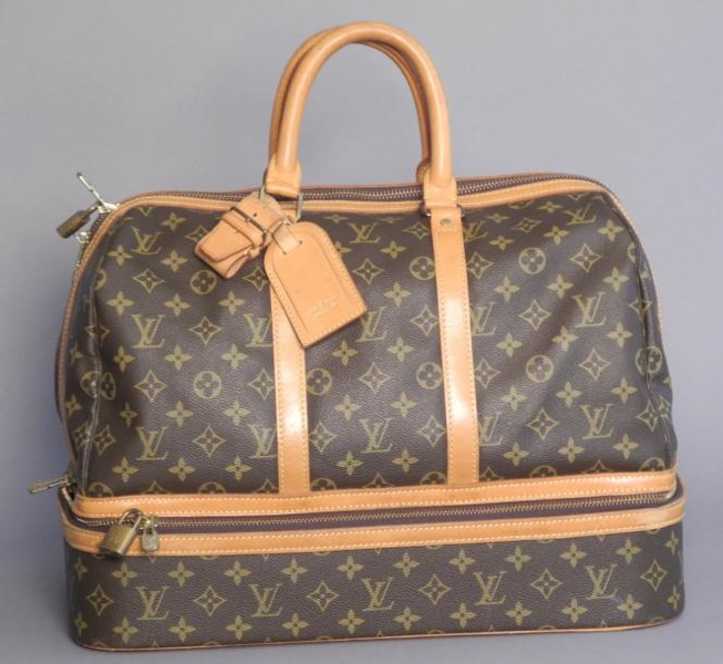 LOUIS VUITTON Louis VUITTON Sac de week end en toile enduite monogrammée, compartiment - vente aux enchères 27/03/2013