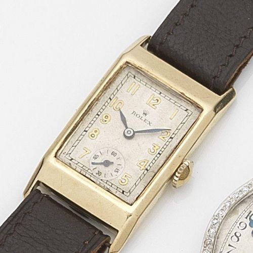 Rolex. A 9ct gold manual wind wristwatch