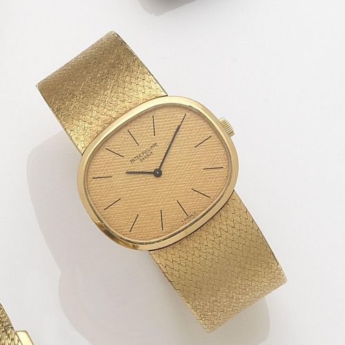 Patek Phillipe. An 18ct gold manual wind bracelet watch