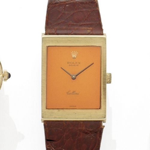 Rolex. An 18K gold manual wind wristwatch