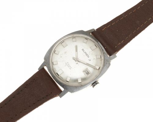 Buren. A stainless steel manual wind calendar wristwatch
