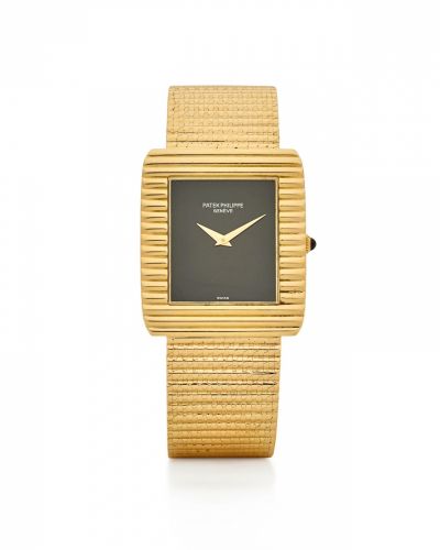Patek Philippe. A fine 18K gold bracelet watch