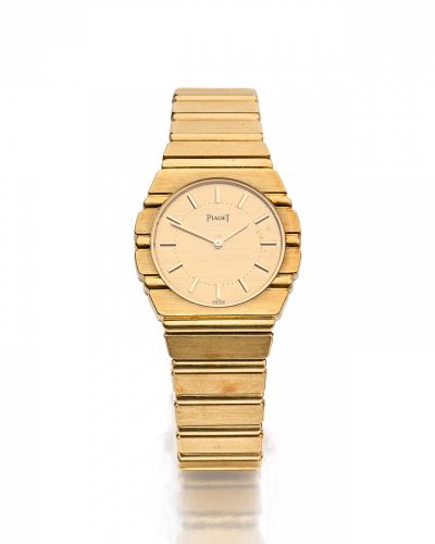 Piaget. An 18K gold lady's quartz bracelet watch