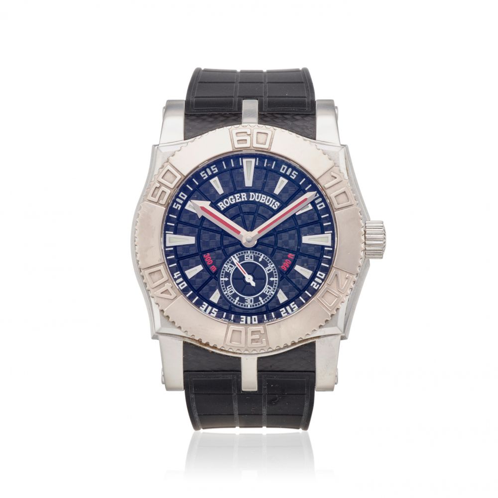 ROGER DUBUIS. AN UNUSUAL STAINLESS STEEL LIMITED EDITION AUTOMATIC DIVER'S WATCH