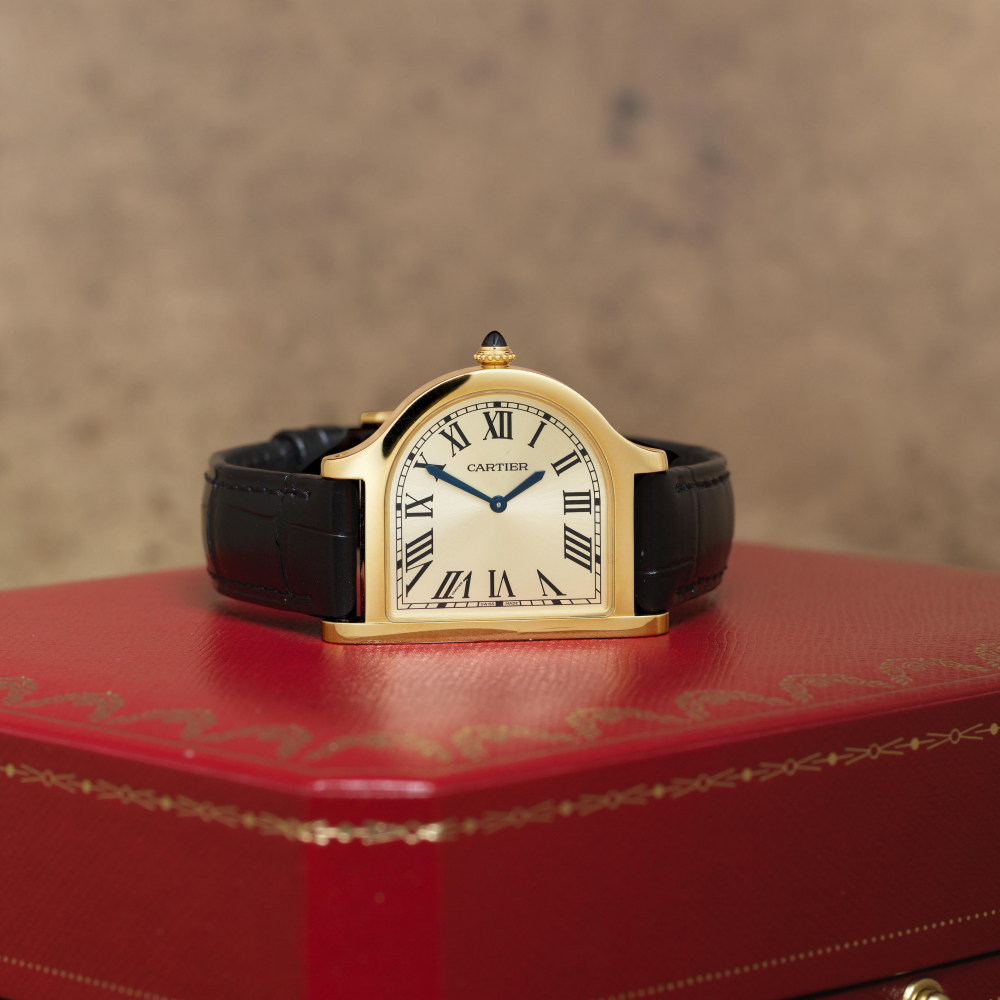 Cartier. A fine and rare Limited Edition 18K gold manual wind wristwatch