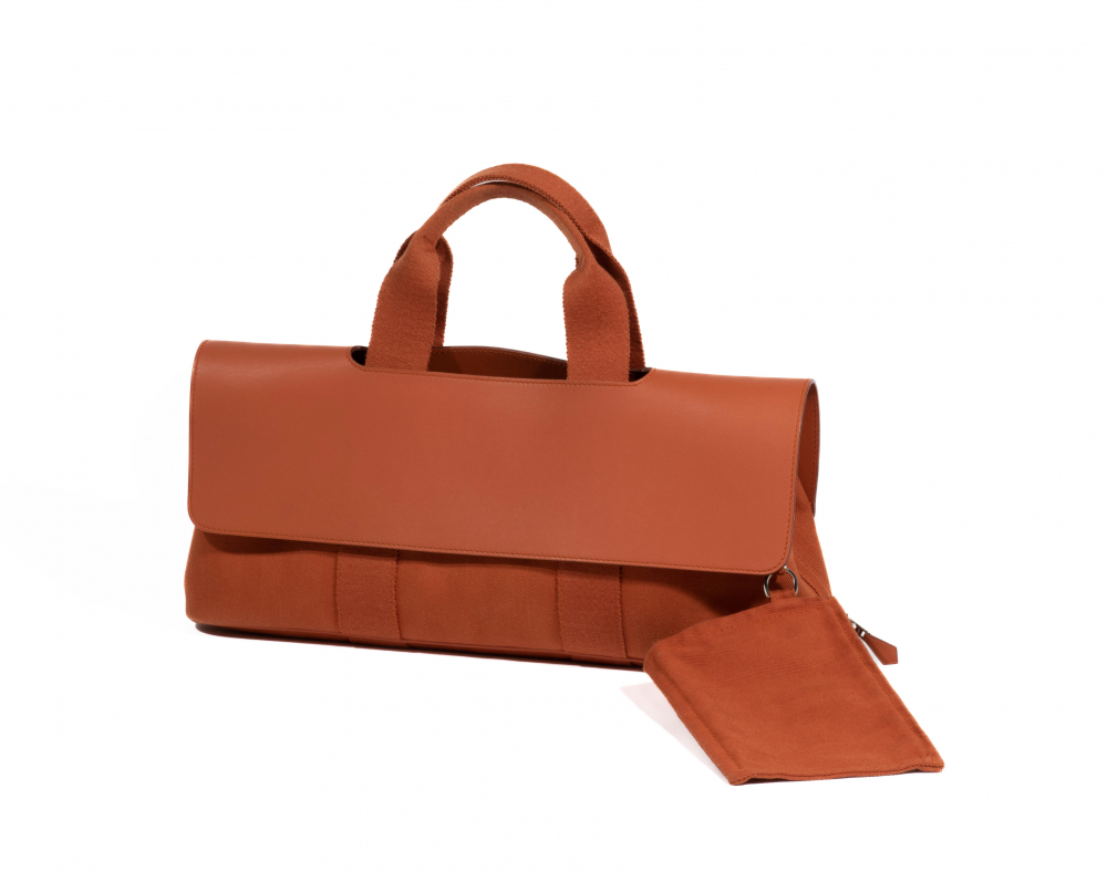HERMES Paris Made In France. Sac Valparaiso 41, toile et cuir