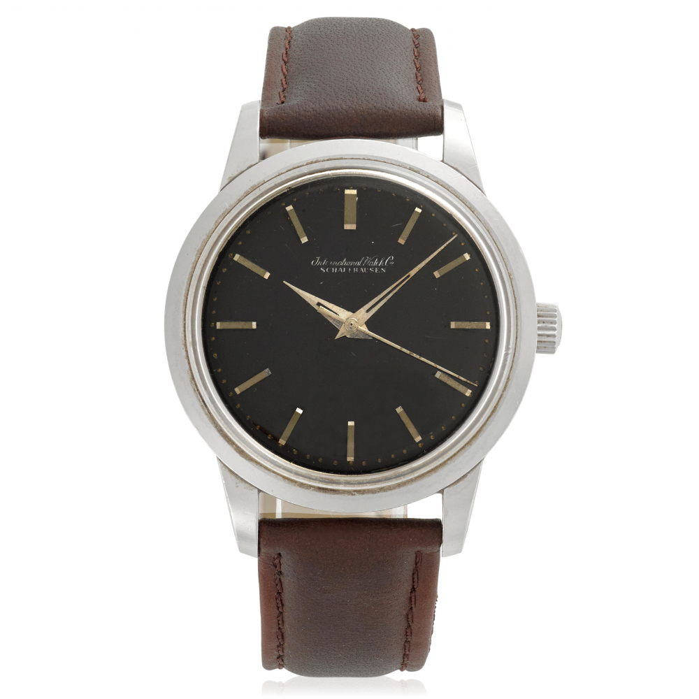 IWC. A STAINLESS STEEL AUTOMATIC CENTER SECONDS WRISTWATCH WITH BLACK DIAL