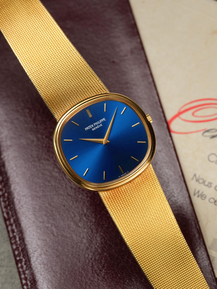 PATEK PHILIPPE | ELLIPSE, REF.3739, A YELLOW GOLD BRACELET WATCH, CIRCA 1989