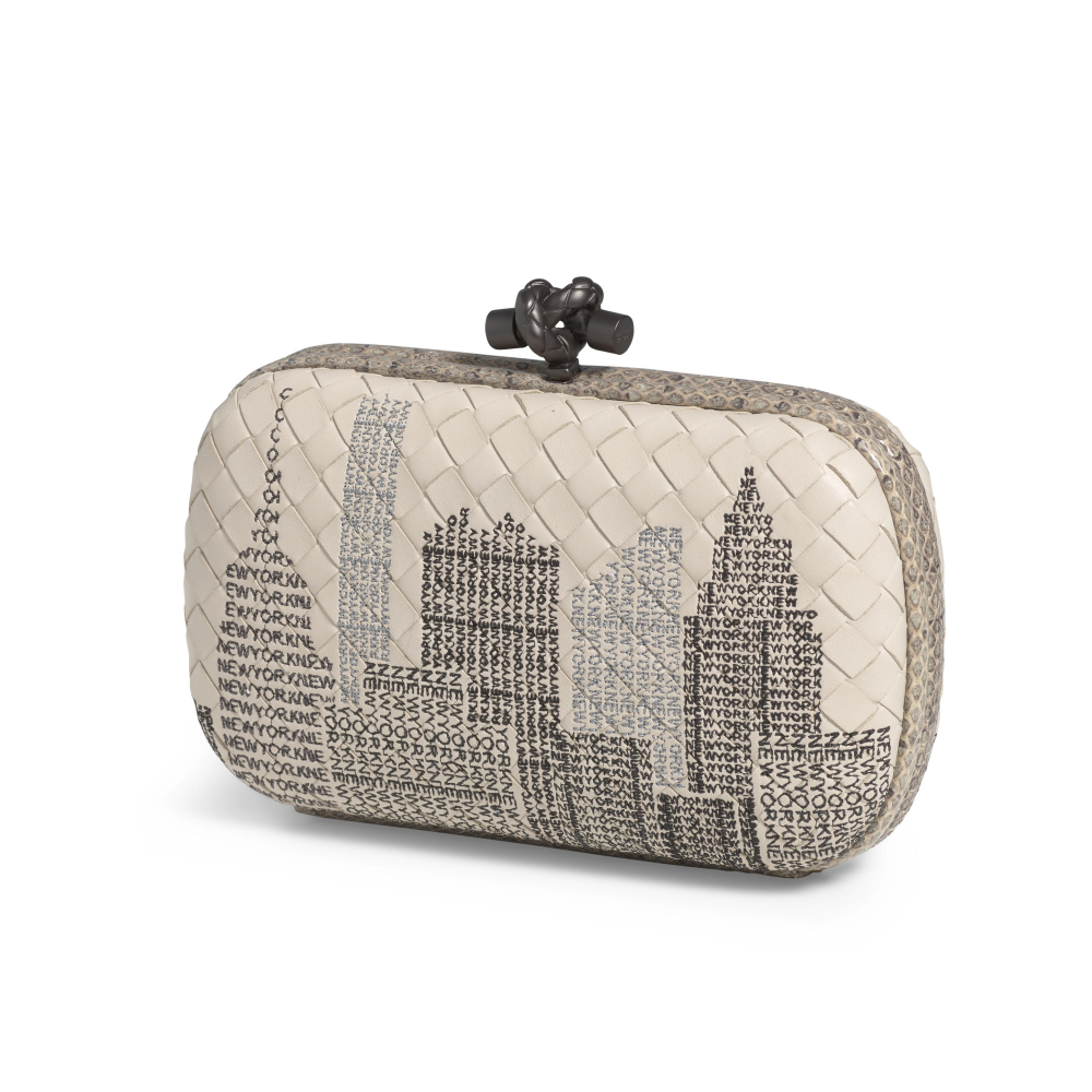 BOTTEGA VENETA: INTRECCIATO ANDIAMO CLUTCH