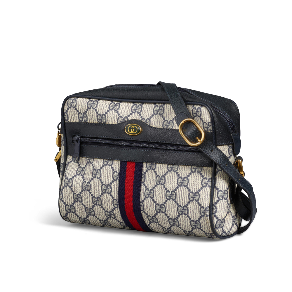 GUCCI: GG SUPREME OPHIDIA WEB CAMERA BAG