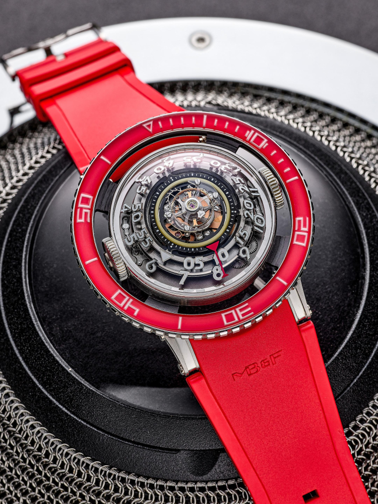 MB&F | HM7 AQUAPOD RED, REF.70.PBL.B, A NEW OLD STOCK LIMITED EDITION PLATINUM FLYING TOURBILLON WRISTWATCH WITH FLOATING HOUR AND MINUTE DISC, CIRCA 2019 - FIRST TIME IN AUCTION