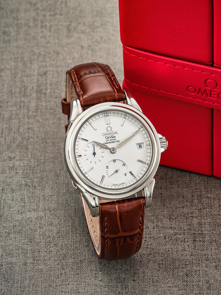 [NO RESERVE] OMEGA | DE VILLE CO-AXIAL, REF.4563.31.00, A STAINLESS STEEL WRISTWATCH WITH POWER RESERVE INDICATOR AND DATE, CIRCA 2000