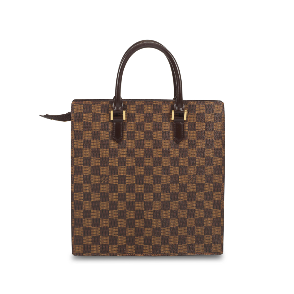 Louis Vuitton: a Damier Ebene Venice Sac Plat