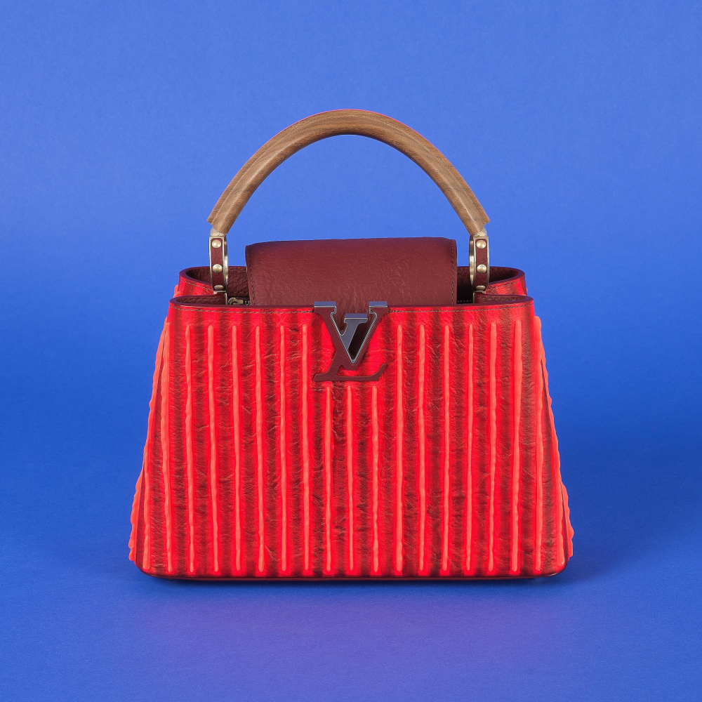 Louis VUITTON par Park Seo-Bo, Edition Limitée "Artycapucines", année 2022. Sac "Capucines" 27 cm rouge.
