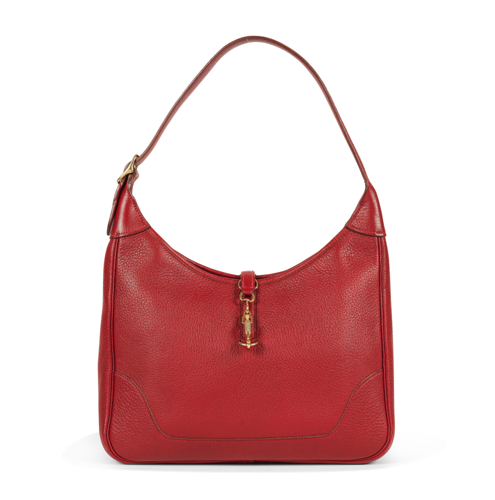 HERMES Paris. Sac Trim en Taurillon rouge H.