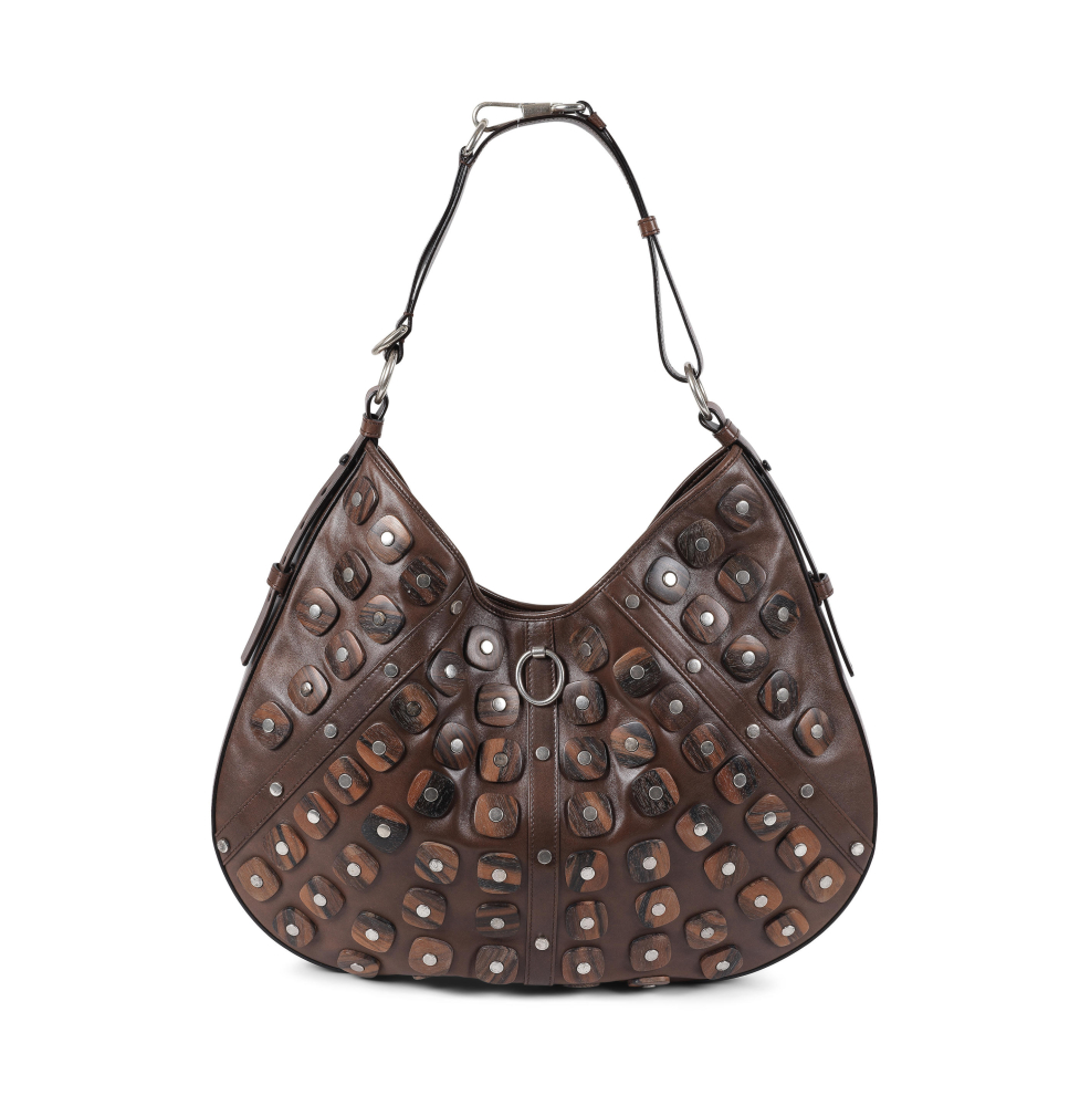 Yves SAINT LAURENT. Sac en cuir agneau chocolat et pastilles de palissandre.