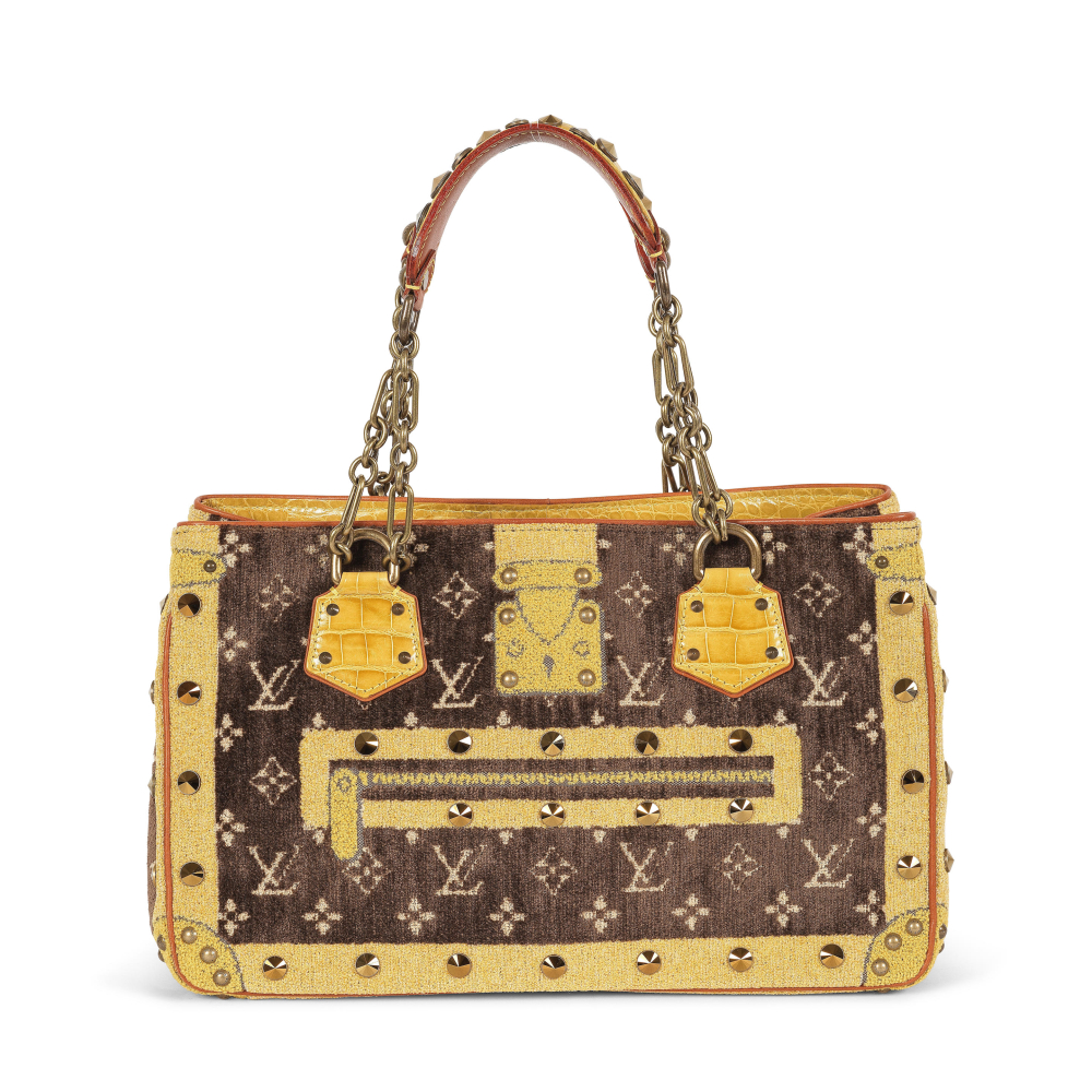 Louis VUITTON, collection Prêt à Porter Automne/Hiver 2004. Sac Le Fabuleux en alligator et daim trompe l'œil jaune et chocolat.