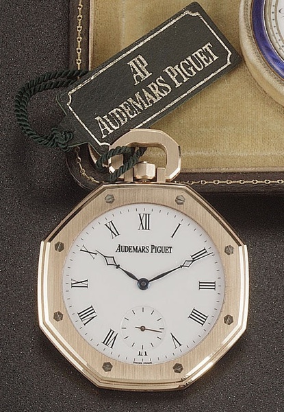 Audemars Piguet. A fine 18ct rose gold octagonal pocket watch