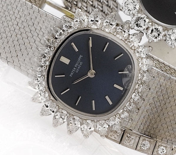 Patek Philippe. A fine 18ct white gold and diamond set bracelet watch
