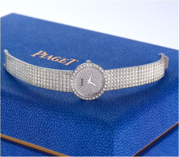 Piaget. A fine and rare 18ct white gold and diamond set ladies bracelet watch with fitted presentation box