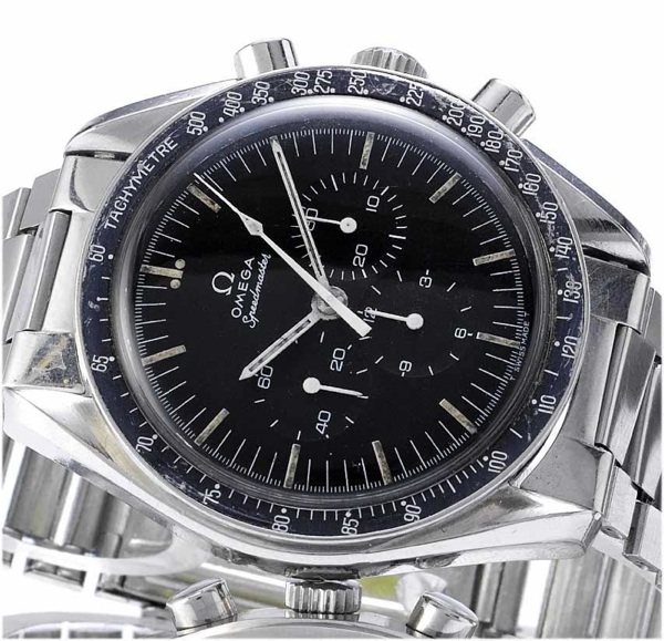 Omega. A fine stainless steel chronograph wristwatch with original Omega bracelet