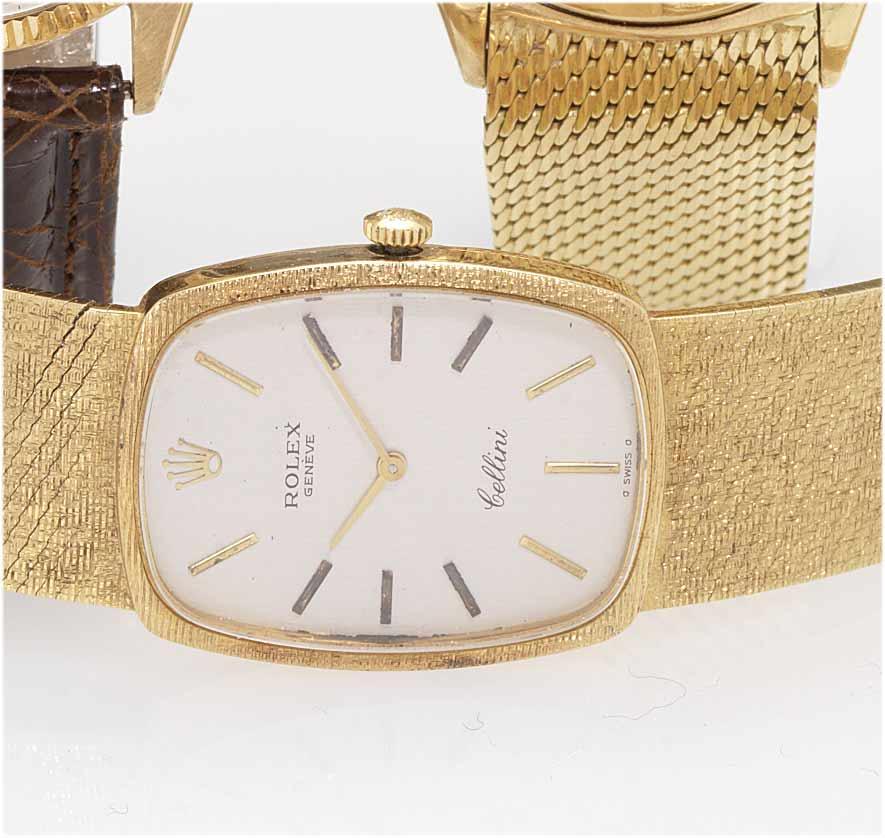 Rolex. A fine 18ct gold bracelet watch with fitted box