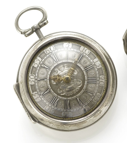 Simon Decharmes. A fine early 18th century silver pair case champlev