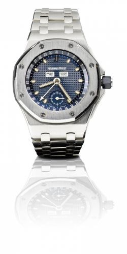 Audemars Piguet. A fine and rare stainless steel automatic triple date wristwatch with bracelet