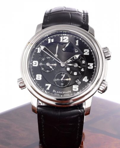 Blancpain. A fine stainless steel automatic calendar wristwatch with alarm