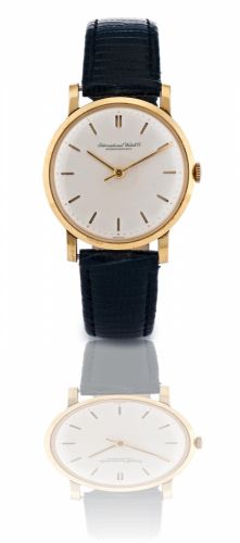 IWC. A fine 18ct gold manual wind wristwatch