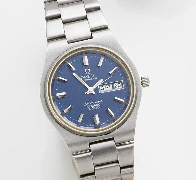 Omega. A stainless steel automatic calendar bracelet watch Seamaster Cosmic 2000, Circa 1972