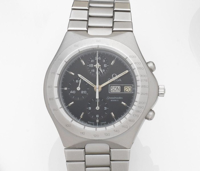 Omega. A stainless steel automatic calendar chronograph bracelet watch Speedmaster Mark V, Ref:376.0806, Movement No.48015461, Made for the German market Circa 1984