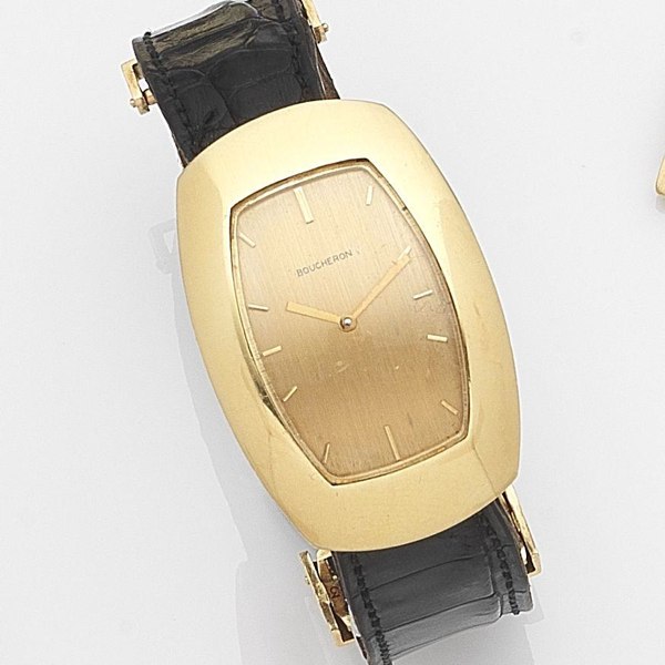 Boucheron. A gold manual wind wristwatch