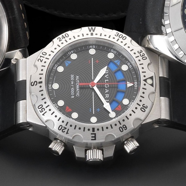 Bulgari. A stainless steel automatic chronograph wristwatch with box and papers