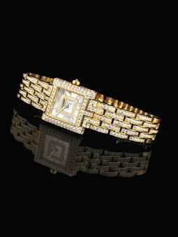 PATEK PHILIPPE. A LADY'S FINE AND ELEGANT 18K GOLD AND DIAMOND-SET SQUARE WRISTWATCH WITH BRACELET AND MOTHER-OF-PEARL DIAL