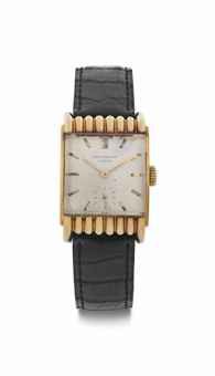 Patek Philippe. An Unusual 18k Gold Wristwatch with Scalloped Lugs