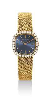 PATEK PHILIPPE. A LADYS FINE 18K GOLD AND DIAMOND-SET SQUARE BRACELET WATCH