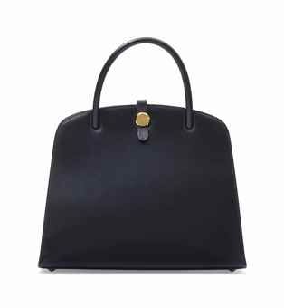 SAC DALVY 30 EN VEAU BOX NOIR, GARNITURE EN MÉTAL DORÉ