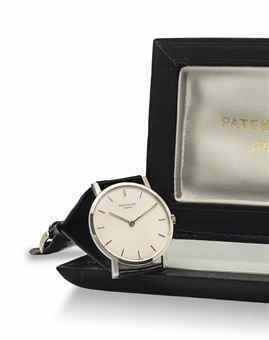 PATEK PHILIPPE. A VERY FINE 18K WHITE GOLD WRISTWATCH WITH CERTIFICATE AND PERIOD BOX