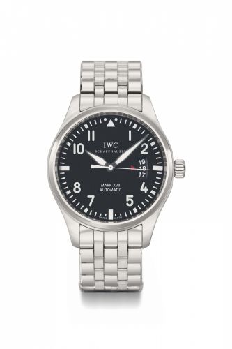 IWC, Schaffhausen. A fine “new old stock” stainless steel automatic pilot's wristwatch with sweep centre seconds, date, bracelet and box
